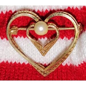 Vintage Dixelle 12K Gold Filled Heart Brooch with Pearl